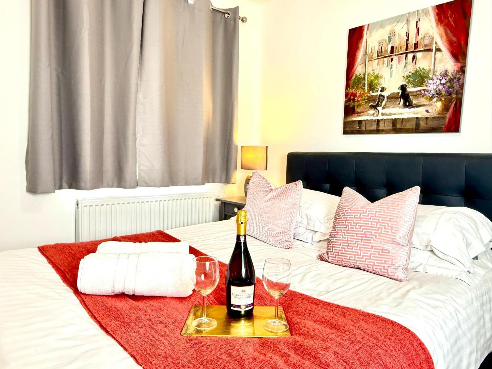 Walnut Flats-F5, Stylish 1-Bedroom - Parking, Netflix, Wifi - Close To Oxford, Bicester & Blenheim Palace Kidlington Zewnętrze zdjęcie