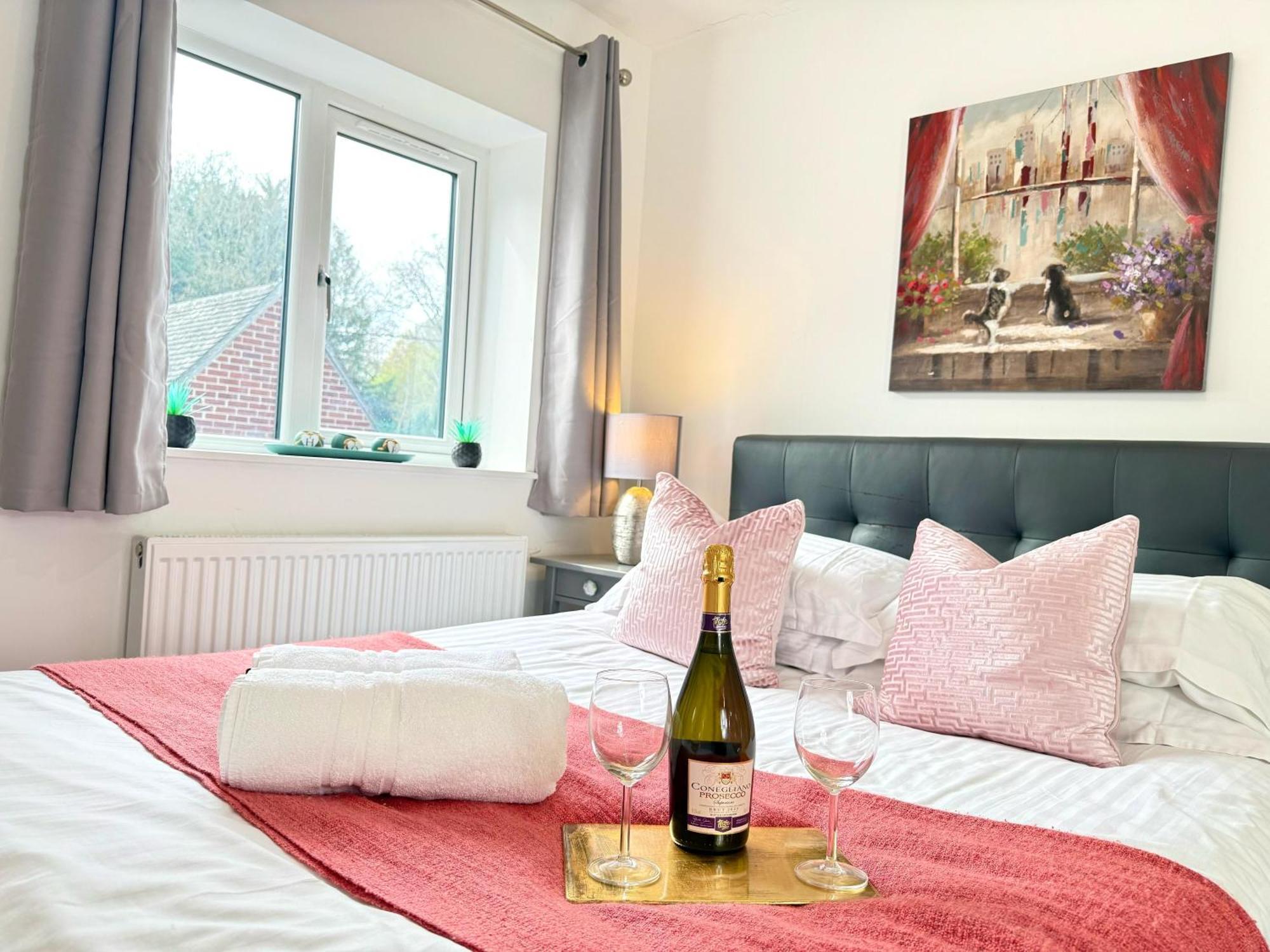 Walnut Flats-F5, Stylish 1-Bedroom - Parking, Netflix, Wifi - Close To Oxford, Bicester & Blenheim Palace Kidlington Zewnętrze zdjęcie
