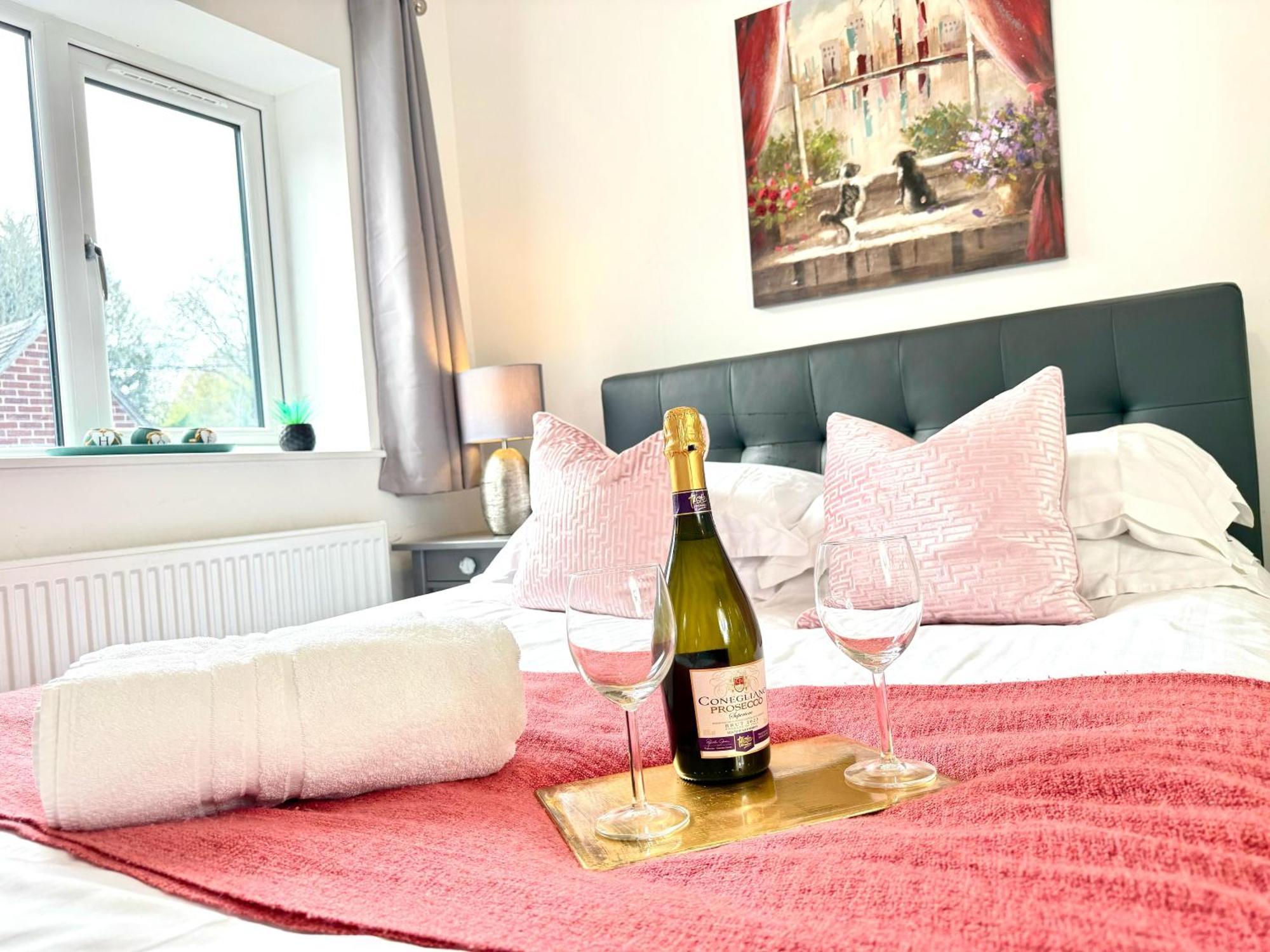 Walnut Flats-F5, Stylish 1-Bedroom - Parking, Netflix, Wifi - Close To Oxford, Bicester & Blenheim Palace Kidlington Zewnętrze zdjęcie
