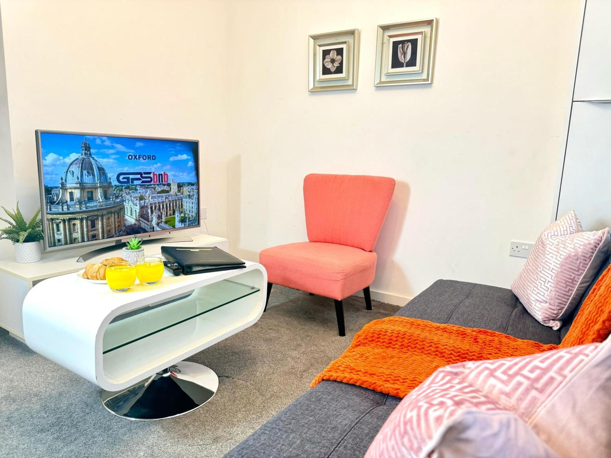 Walnut Flats-F5, Stylish 1-Bedroom - Parking, Netflix, Wifi - Close To Oxford, Bicester & Blenheim Palace Kidlington Zewnętrze zdjęcie