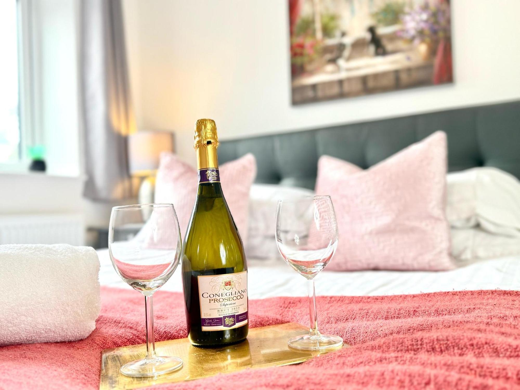 Walnut Flats-F5, Stylish 1-Bedroom - Parking, Netflix, Wifi - Close To Oxford, Bicester & Blenheim Palace Kidlington Zewnętrze zdjęcie