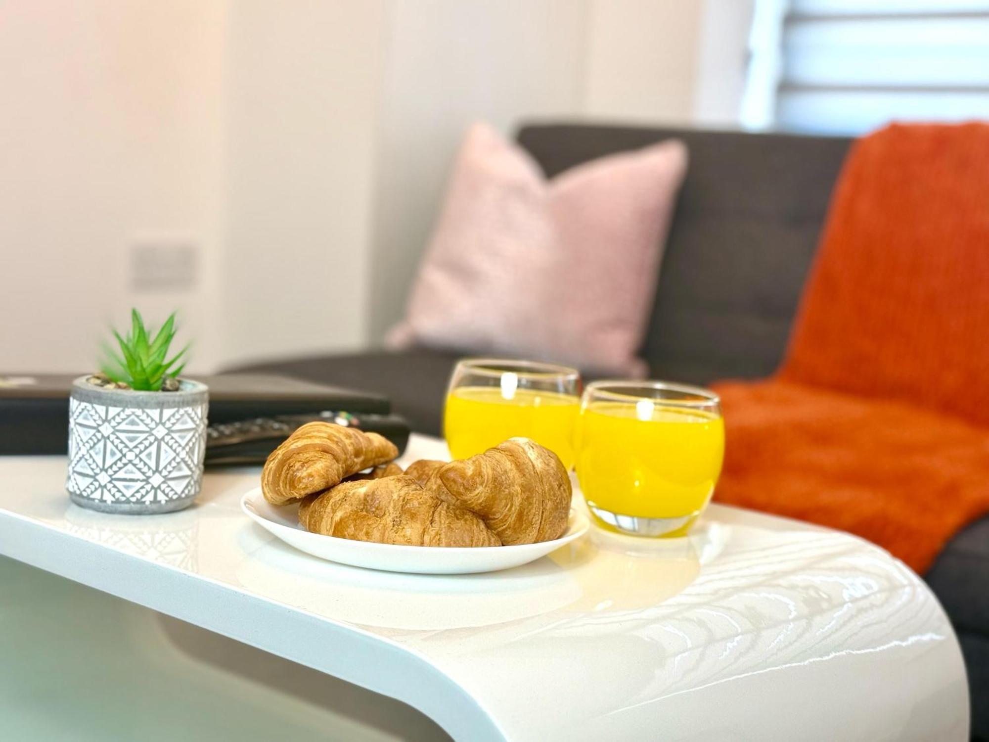 Walnut Flats-F5, Stylish 1-Bedroom - Parking, Netflix, Wifi - Close To Oxford, Bicester & Blenheim Palace Kidlington Zewnętrze zdjęcie