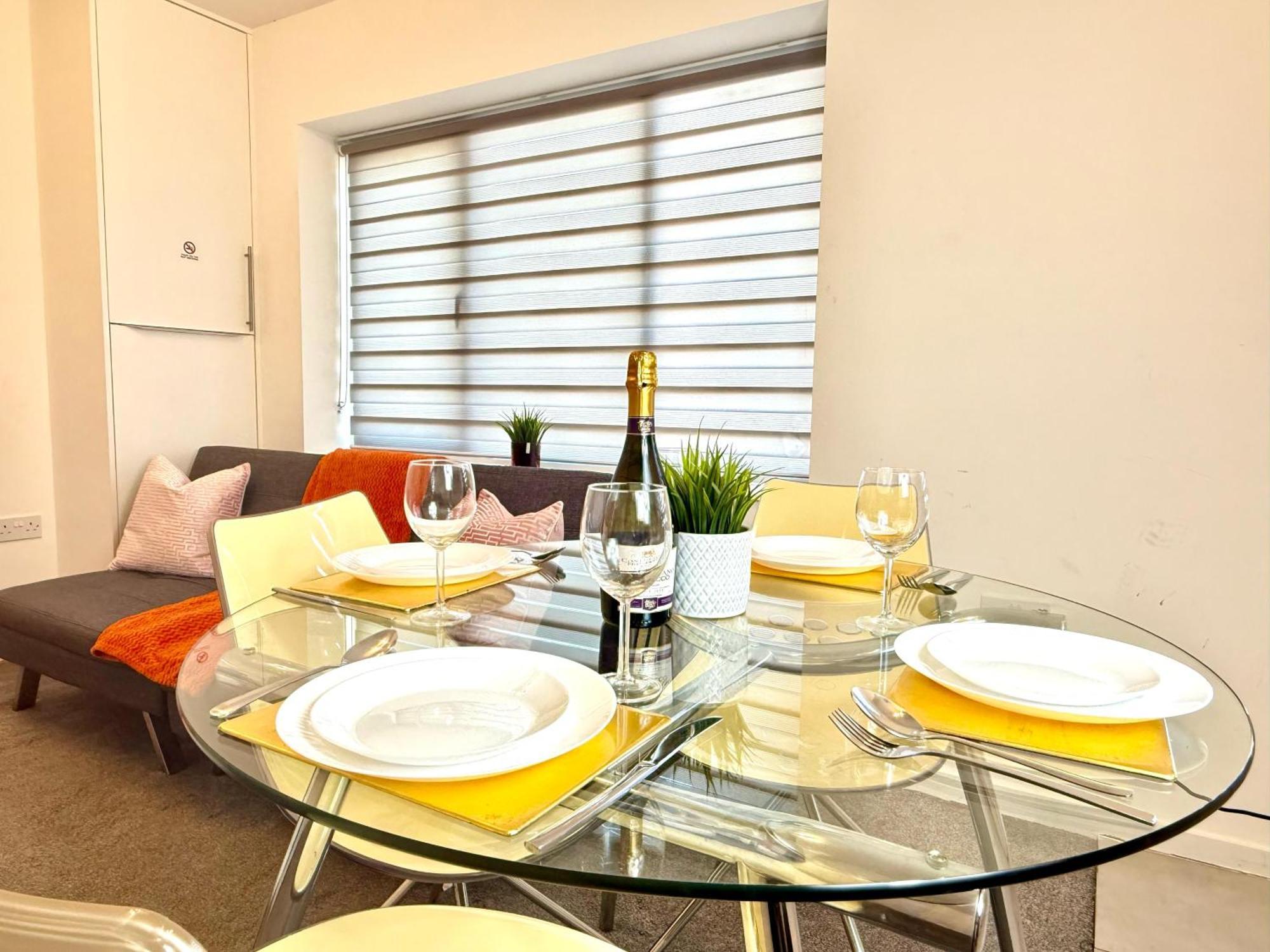 Walnut Flats-F5, Stylish 1-Bedroom - Parking, Netflix, Wifi - Close To Oxford, Bicester & Blenheim Palace Kidlington Zewnętrze zdjęcie
